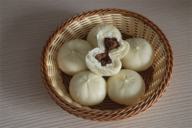 白面圆豆沙包